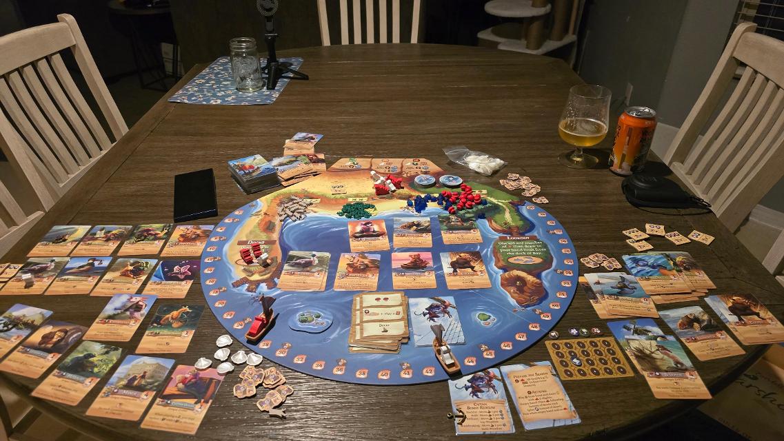 Farshore: Ein Spiel in der Welt von Everdell auf dem Tisch, Foto von Chris Salazar