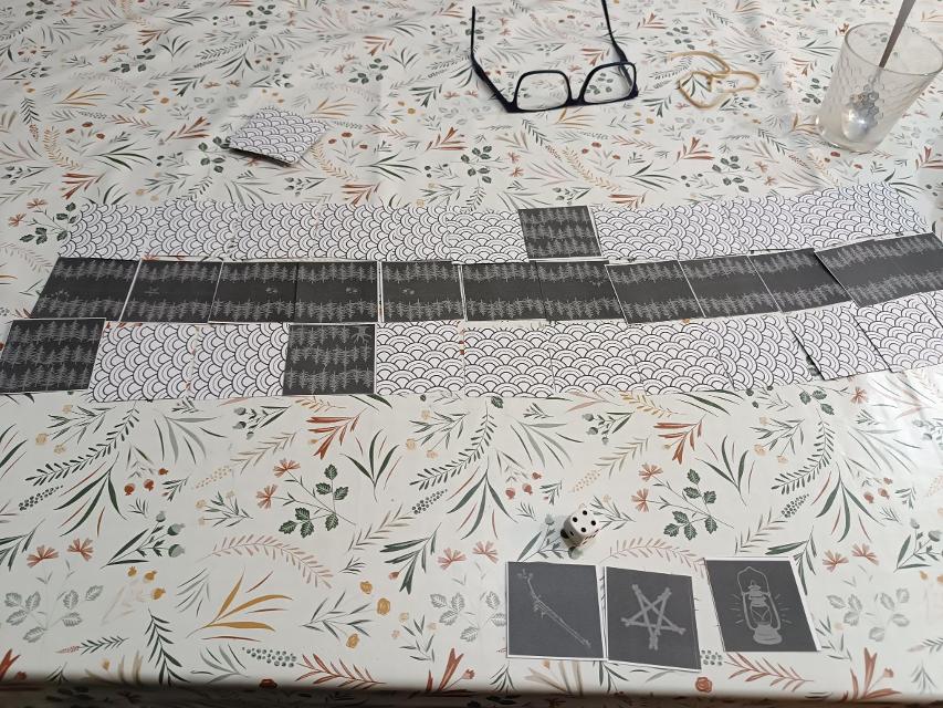 テーブル上のUnpublished Prototype（写真：Viafora - Francesc）