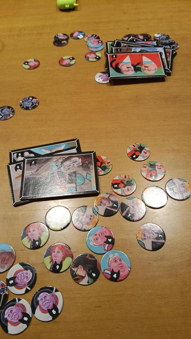 Alien: Invasion Risk on the table, photo by Gemma GonVil