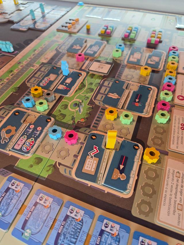 Galactic Cruise на масата, снимка: Jugar y Leer