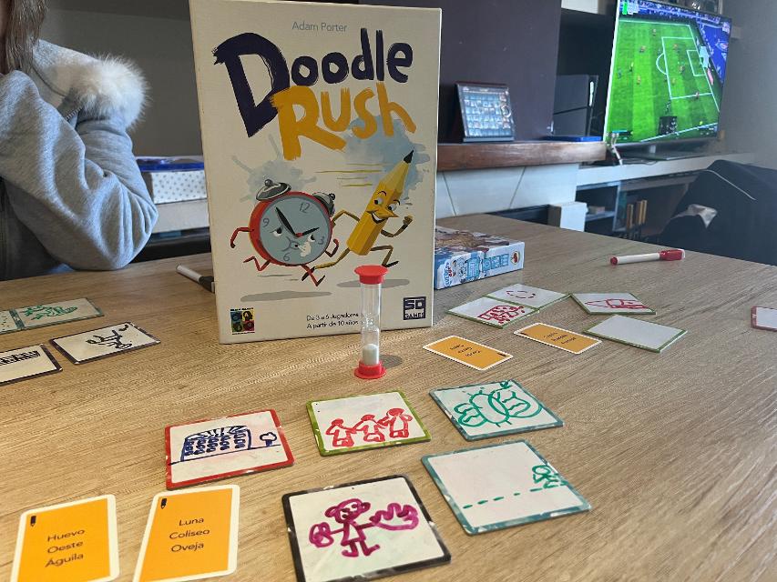 Doodle Rush sobre la taula, foto de Bruno Circulo Friki