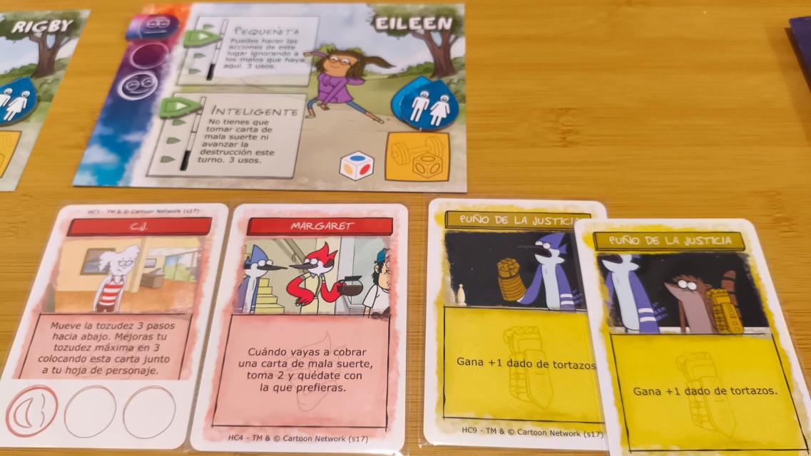 桌上的Historias Corrientes: ¡El parque en peligro!,照片来自 Mochilo