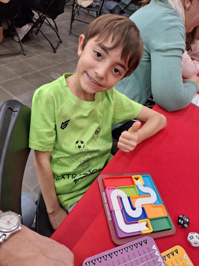 Genius Connection on the table, photo by Artur Rodríguez Coma