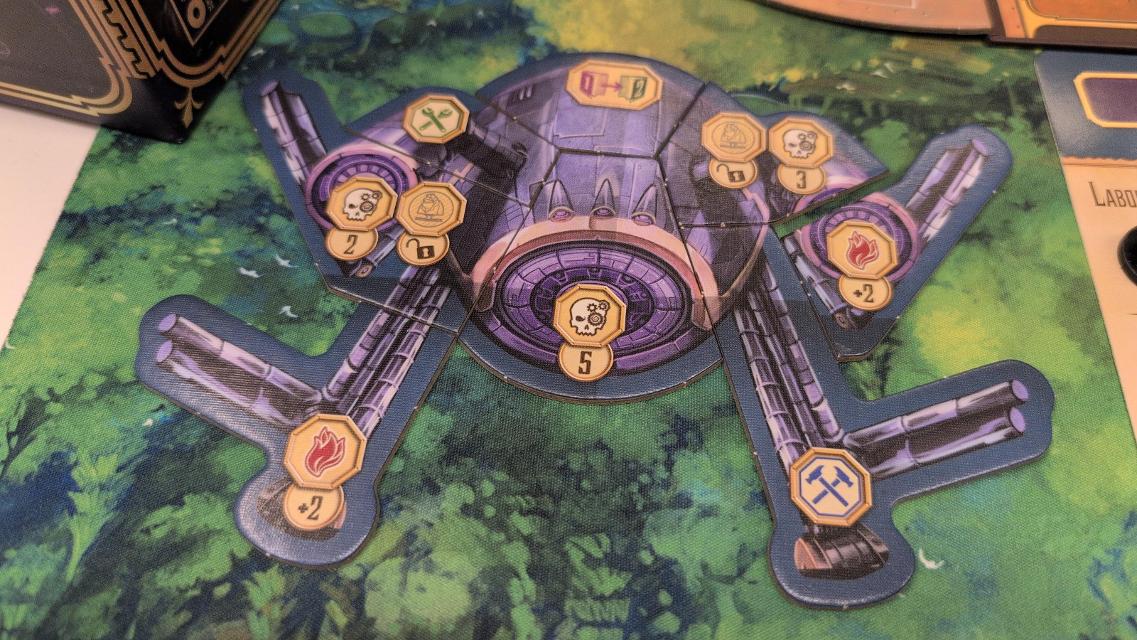 Victorian Masterminds on the table, photo by Ivan Sanchez