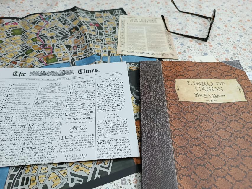 Sherlock Holmes Consulting Detective: The Thames Murders & Other Cases on the table, photo by Viafora - Francesc