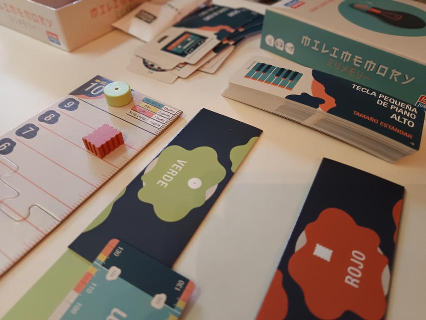 Millimemory on the table, photo by David Vicente