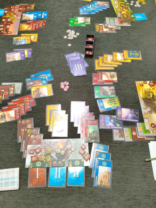 7 Wonders on the table, photo by Diego