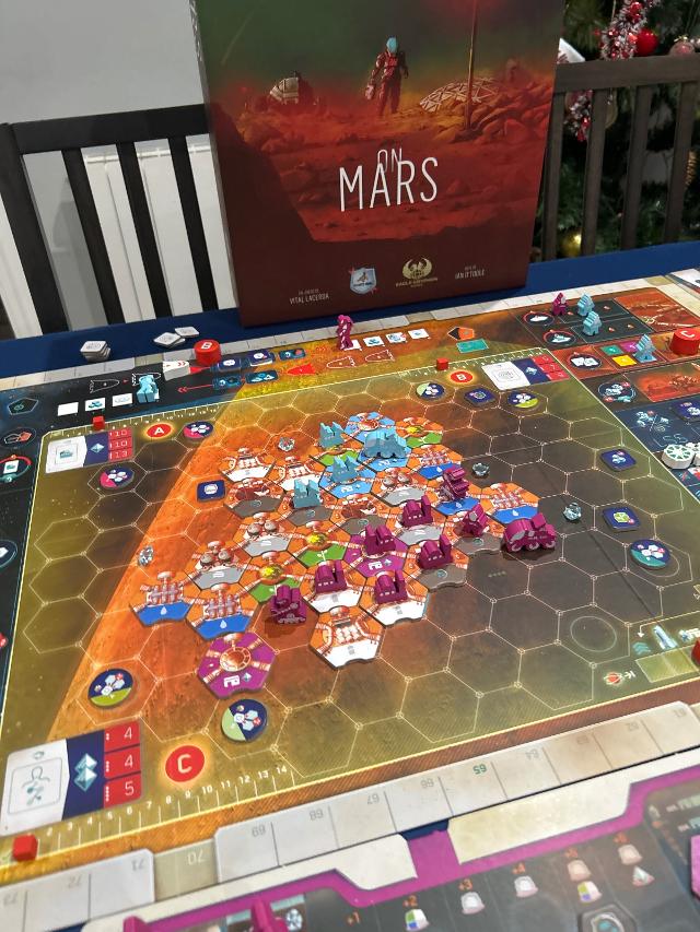 On Mars sobre la taula, foto de David