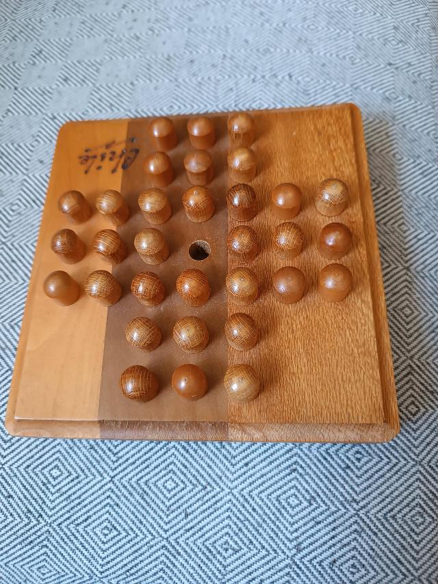 Solitaire pe masă, fotografie de Viafora - Francesc