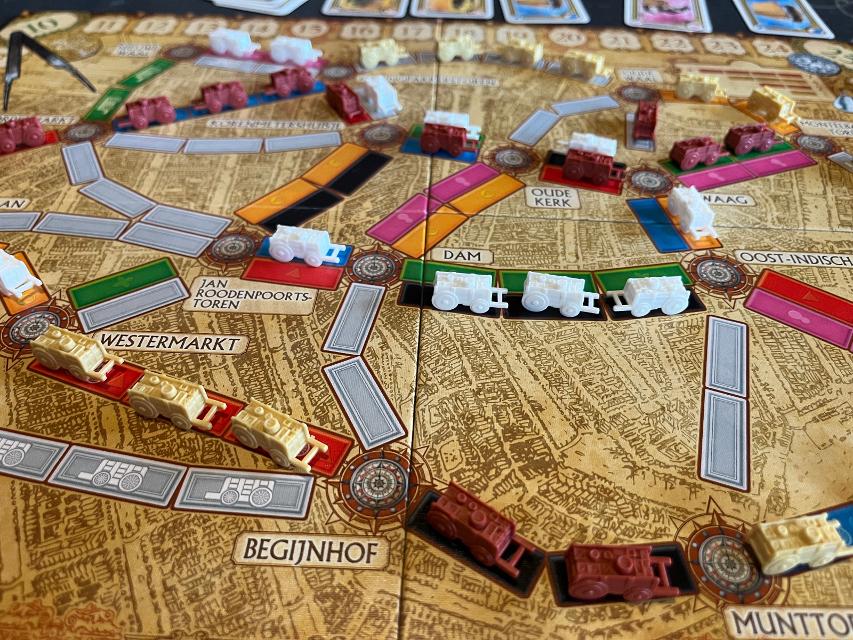 Ticket to Ride: Amsterdam on the table, photo by Bruno Circulo Friki