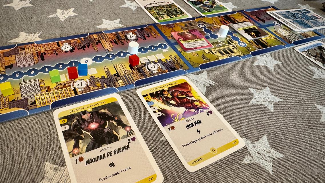 MARVEL: Skirmish! In New York på bordet, foto af Dídac
