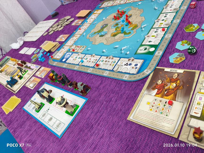 Tapestry on the table, photo by Diego
