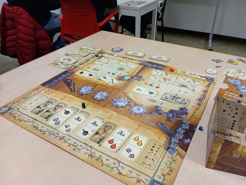 Gutenberg on the table, photo by Estepo Estepoes