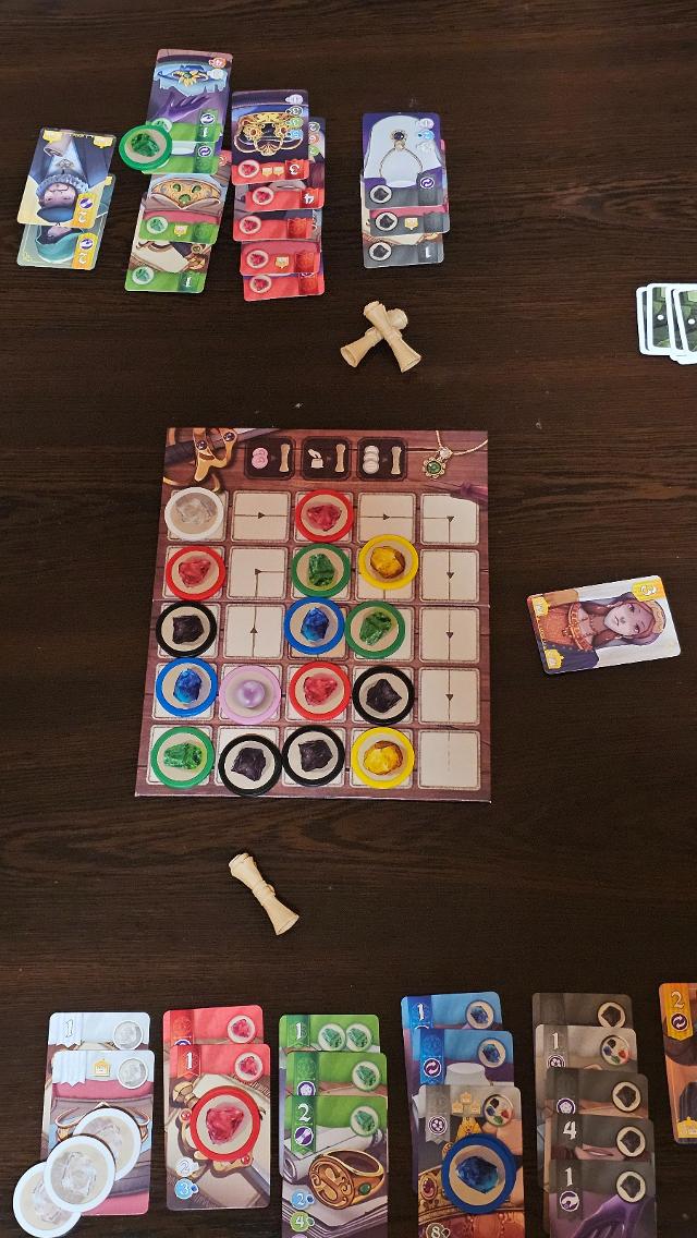 Splendor Duel sur la table, photo de Gent Canaj