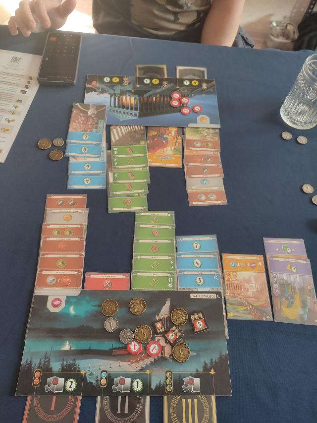 7 Wonders (Second Edition) sobre la taula, foto de Даниил