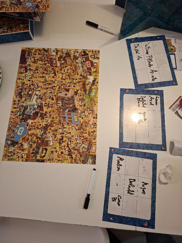 Last Message on the table, photo by Artur Rodríguez Coma