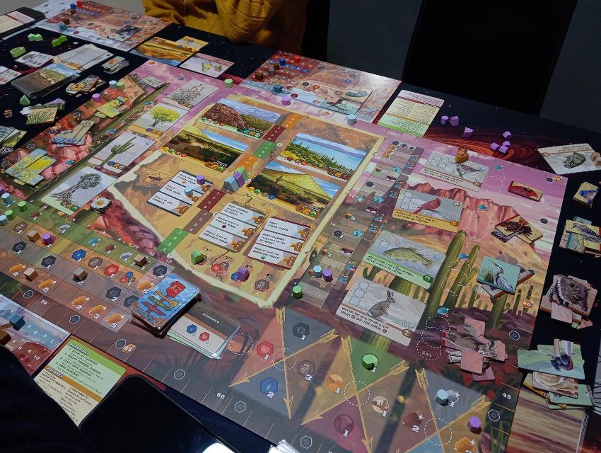 Trailblazer: The Arizona Trail on the table, photo by Estepo Estepoes