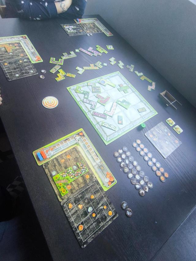Cottage Garden on the table, photo by Guillermo Sordo Sáinz