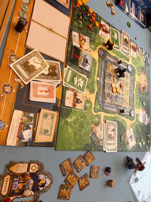Oltréé on the table, photo by neogeneration