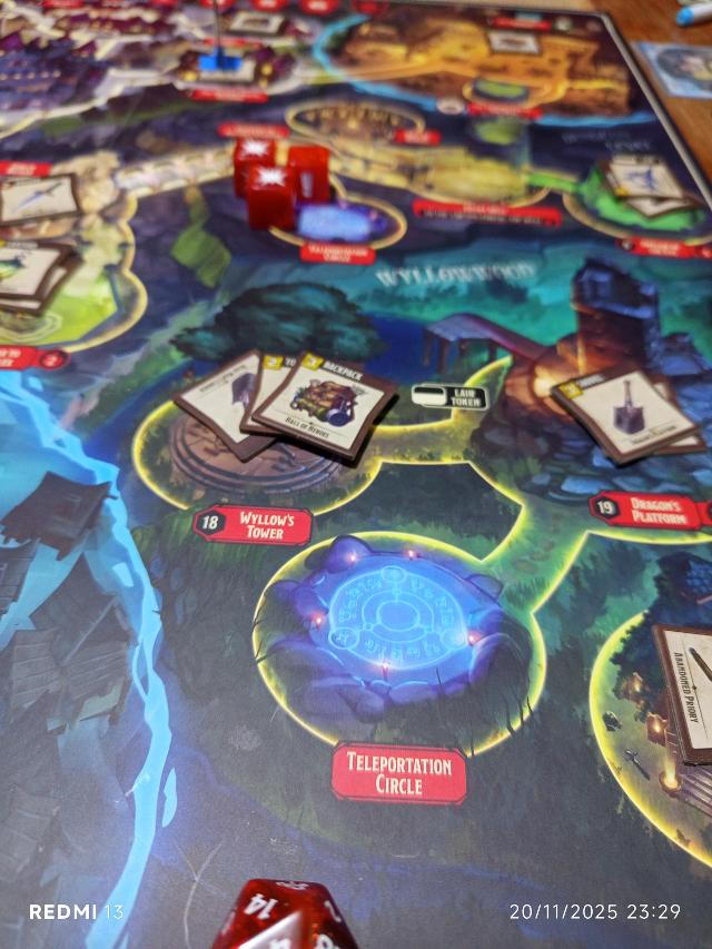 Horrified: Dungeons & Dragons on the table, photo by MarFe MaAn