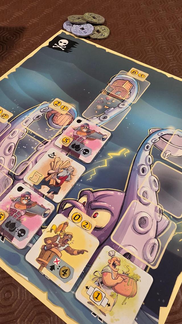 テーブル上のキャプテン・フリップ(写真:Jugar y Leer)