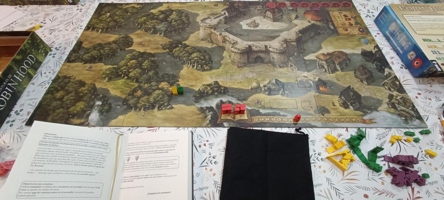 The Adventures of Robin Hood on the table, photo by Viafora - Francesc