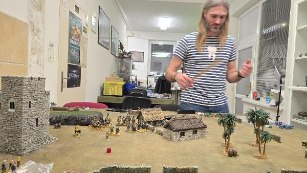 SAGA Rulebook (2nd Edition) az asztalon, fotó: Jozef Hudacek