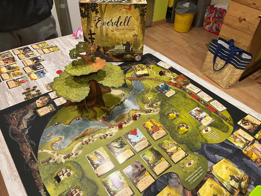 Everdell: Collector's Edition on the table, photo by Bruno Circulo Friki
