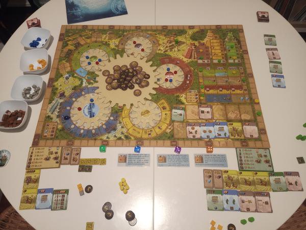 Tzolk'in: Mayský kalendář na stole, foto: santi3b