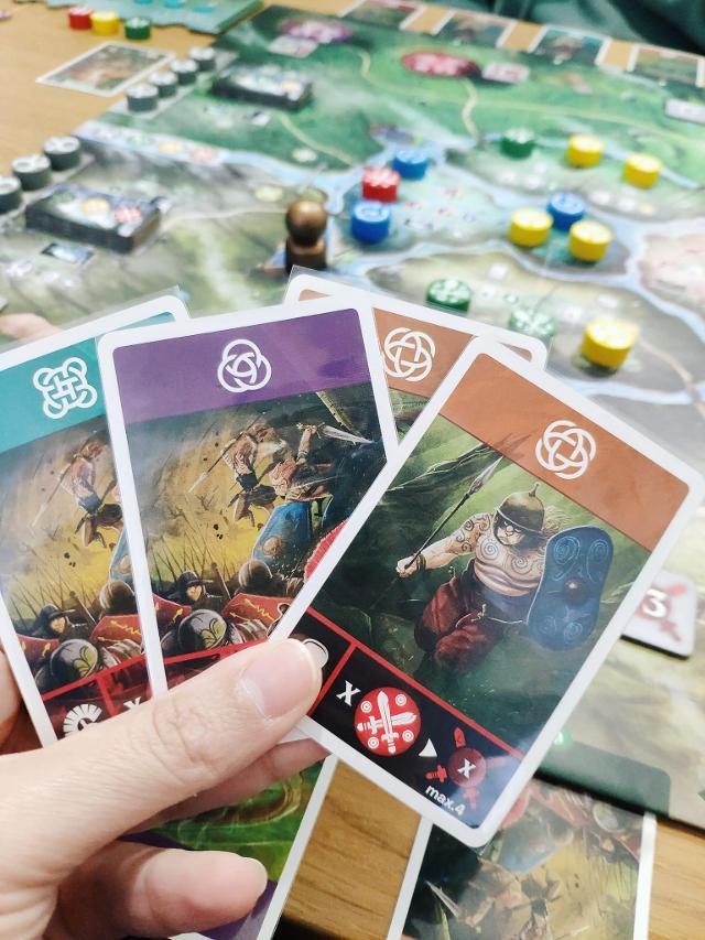 Celtae na mesa, foto de Adrian