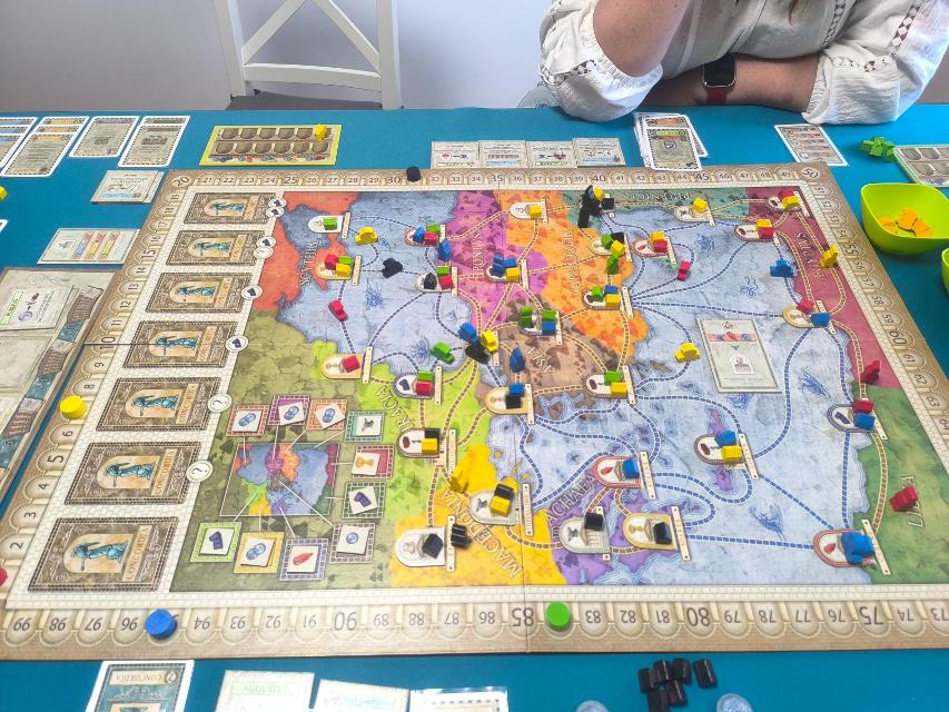 Concordia på bordet, bilde av Sapinto
