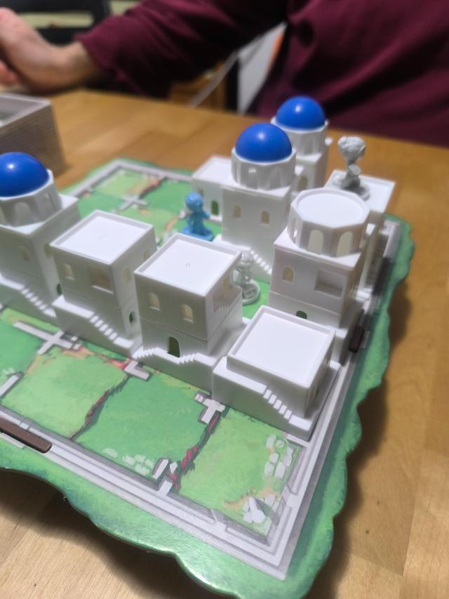 Santorini on the table, photo by Sapinto