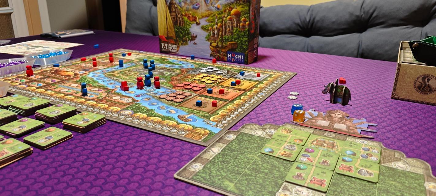 Rajas of the Ganges on the table, photo by onyxo