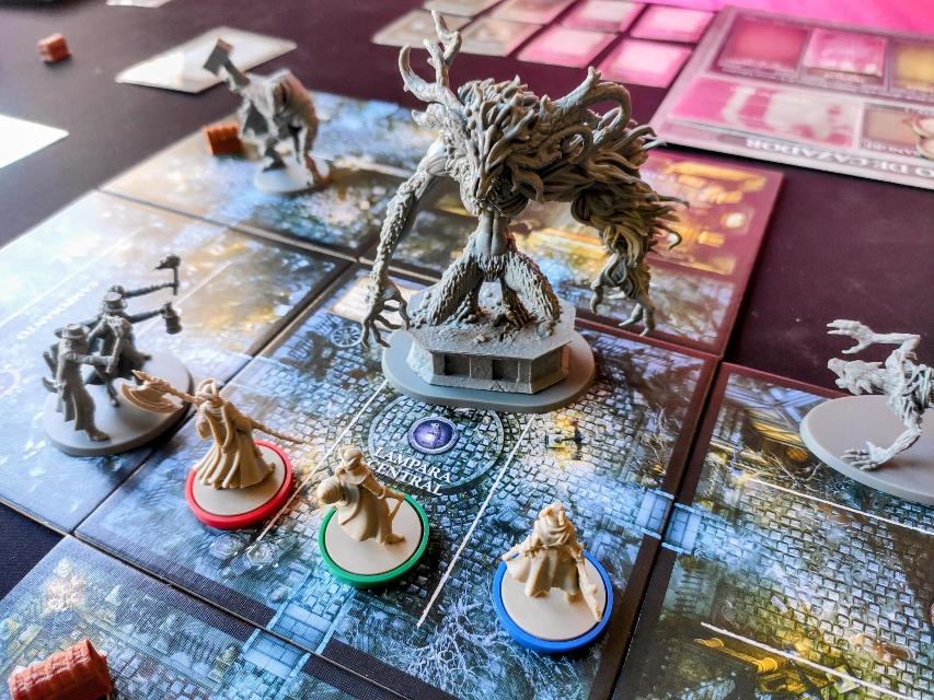 Bloodborne: El Juego de Tablero sobre la taula, foto de Mario Estruch