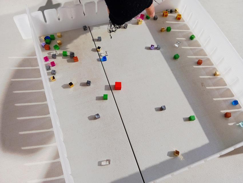 Dungeon Drop on the table, photo by Estepo Estepoes