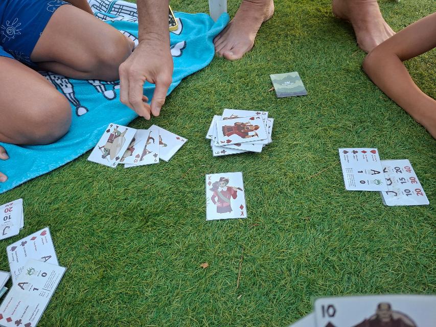 Regicide on the table, photo by Artur Rodríguez Coma