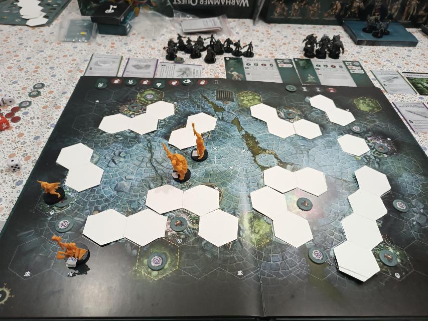 Warhammer Quest: Darkwater on the table, photo by Viafora - Francesc