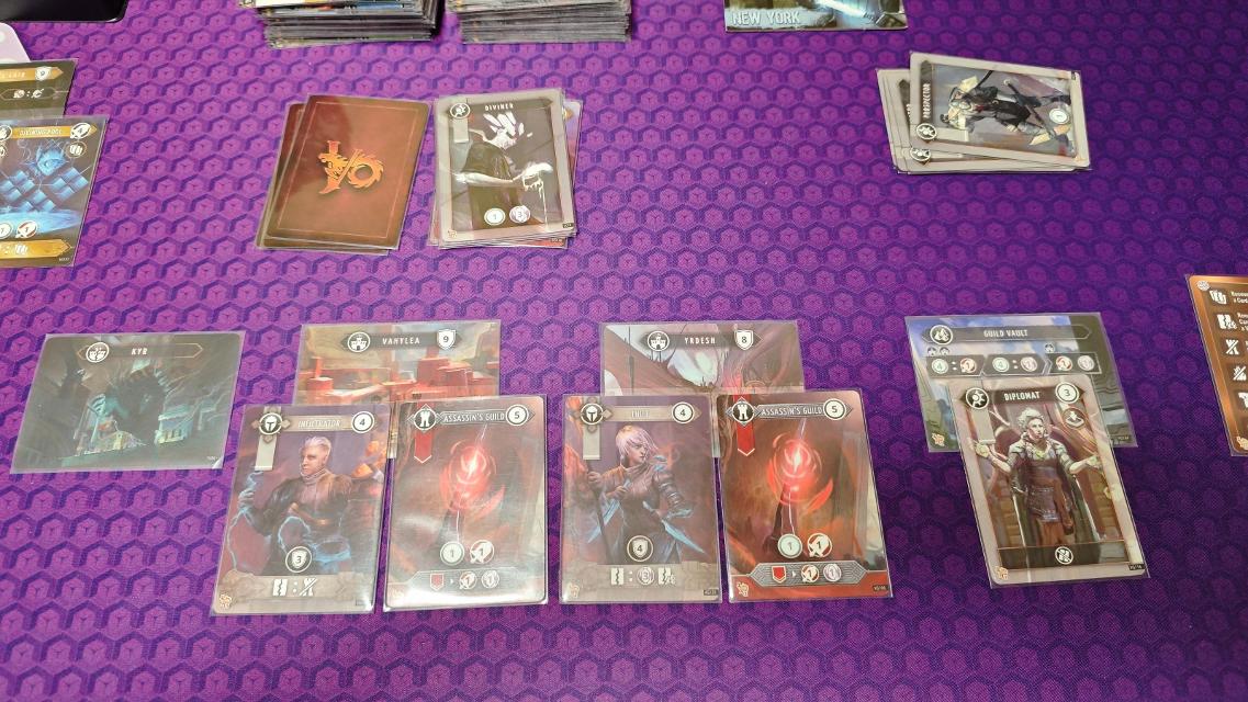 Volfyirion Guilds sobre la taula, foto de onyxo