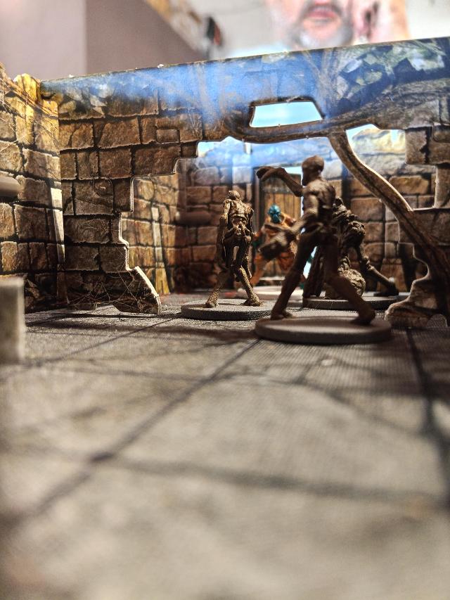 Maladum: Dungeons of Enveron on the table, photo by Morriondo
