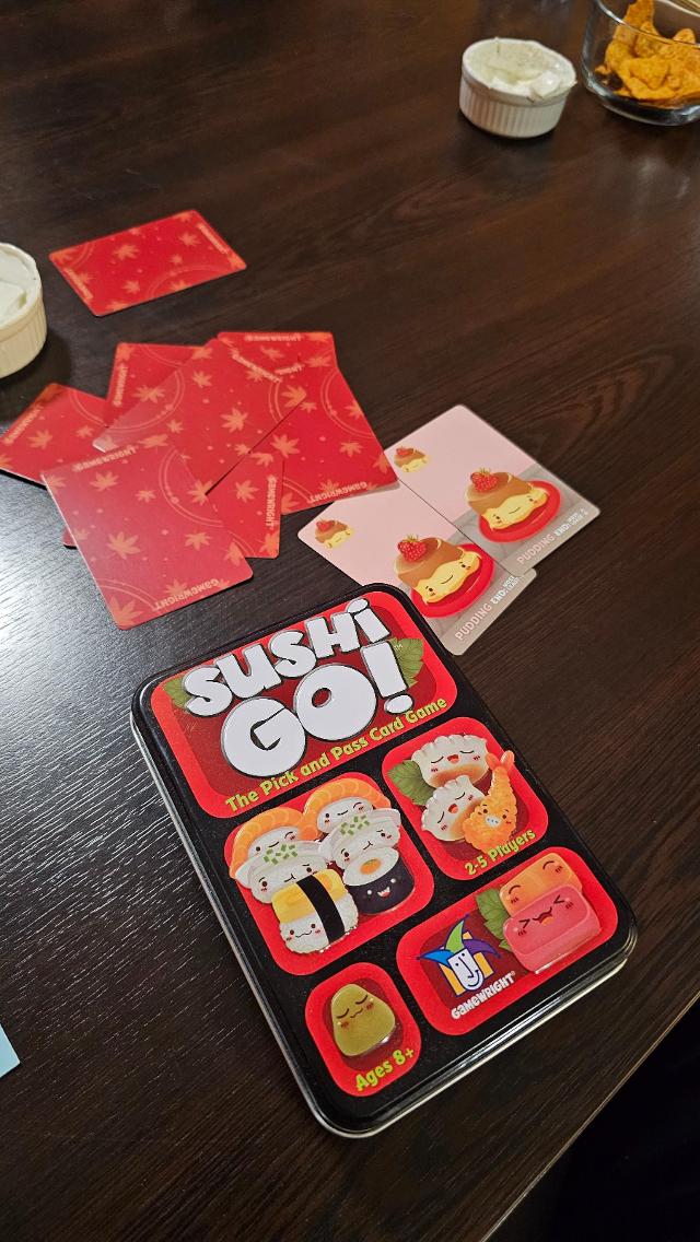 Sushi Go! sur la table, photo de Gent Canaj
