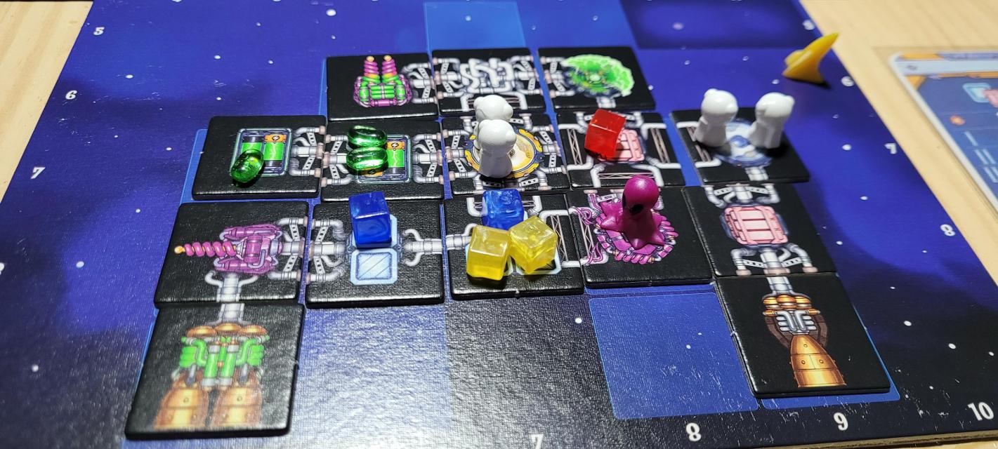 Galaxy Trucker (Second Edition) på bordet, foto af AtomicFenix