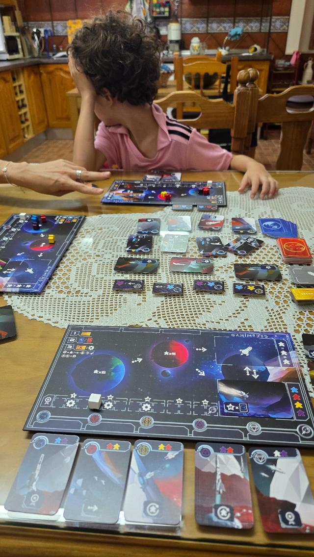 Ganymede on the table, photo by Daniel Martín Romo Parra