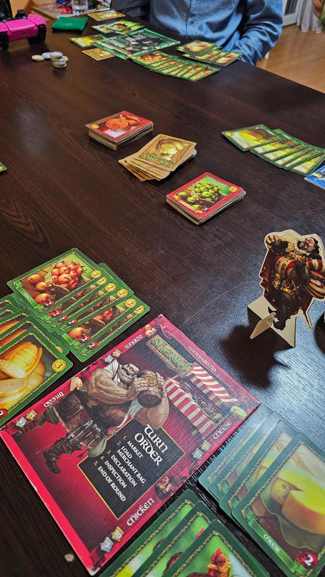 Sheriff of Nottingham sur la table, photo de Gent Canaj