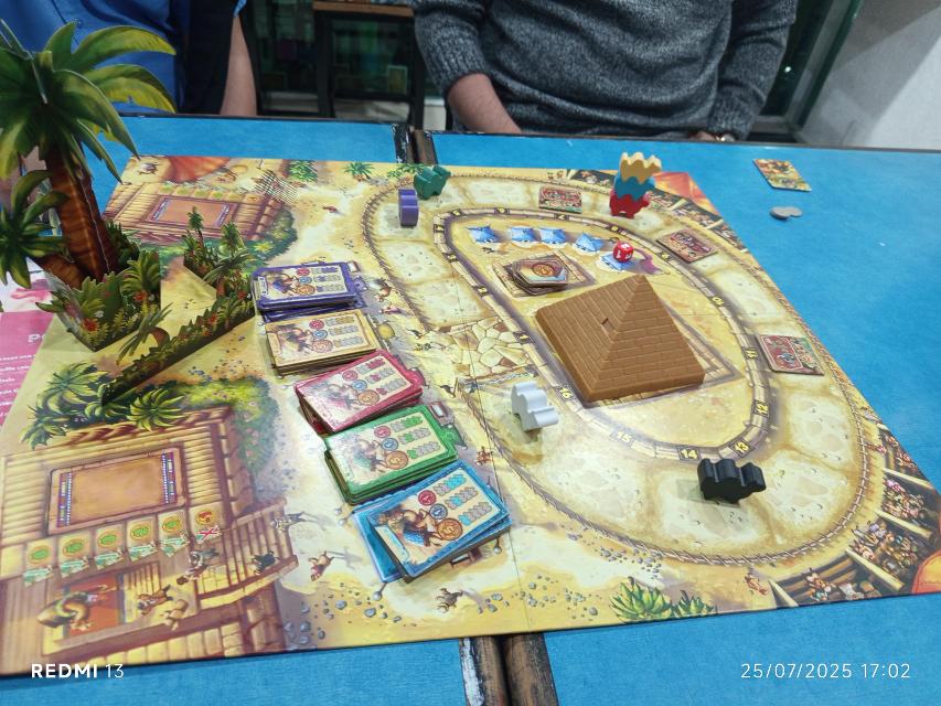 Camel Up (Second Edition) sul tavolo, foto di MarFe MaAn