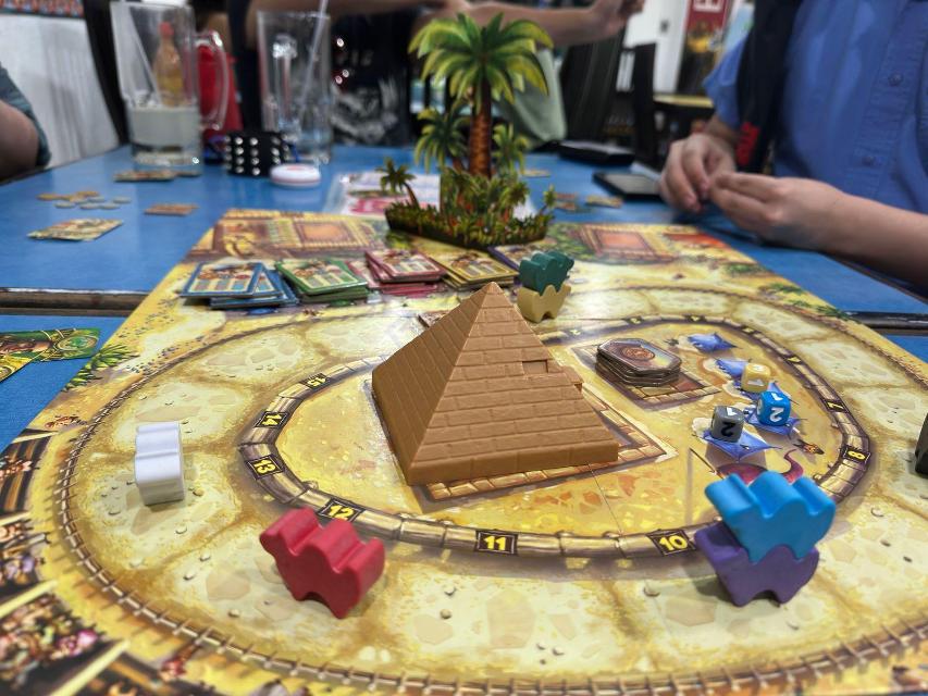 Camel Up (Second Edition) sul tavolo, foto di MarFe MaAn