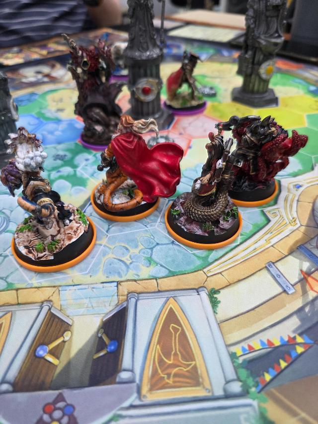 Super Fantasy Brawl on the table, photo by 강성빈 (crow)