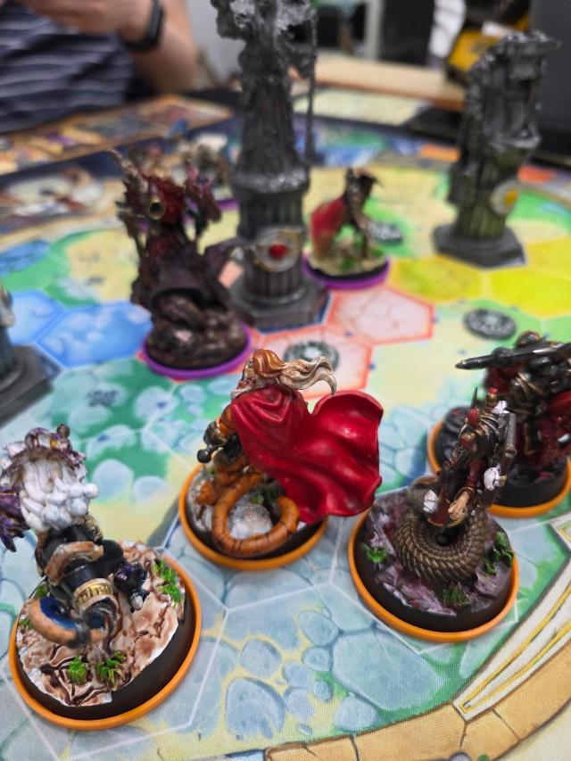 Super Fantasy Brawl on the table, photo by 강성빈 (crow)