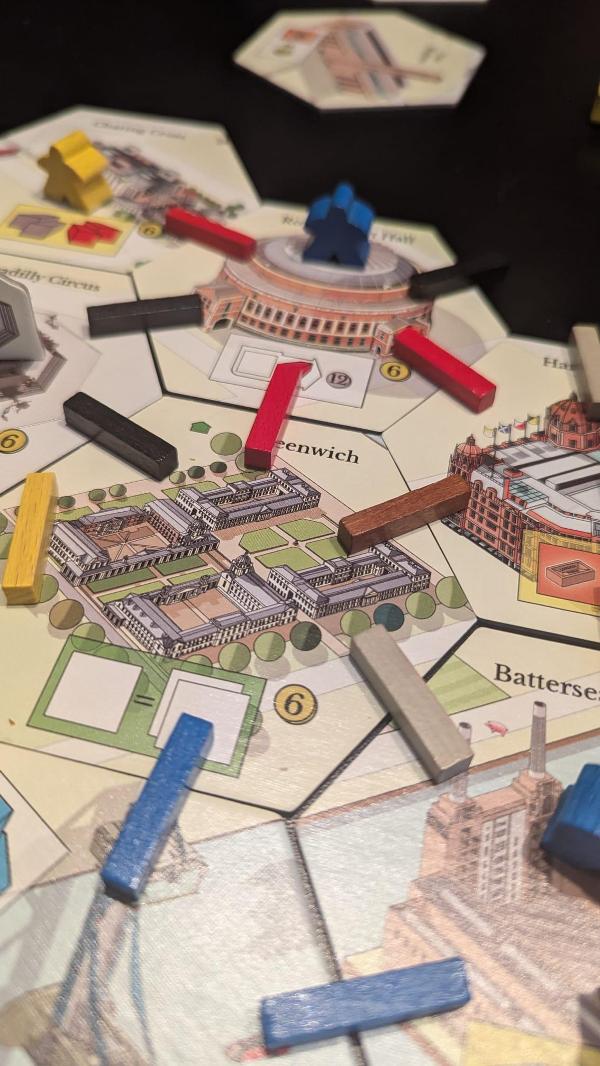 Key to the City: London on the table, photo by Sir_Tim