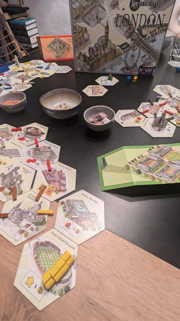 Key to the City: London on the table, photo by Sir_Tim