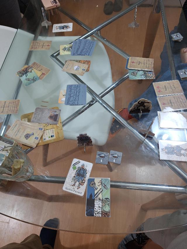 The Grizzled on the table, photo by Artur Rodríguez Coma